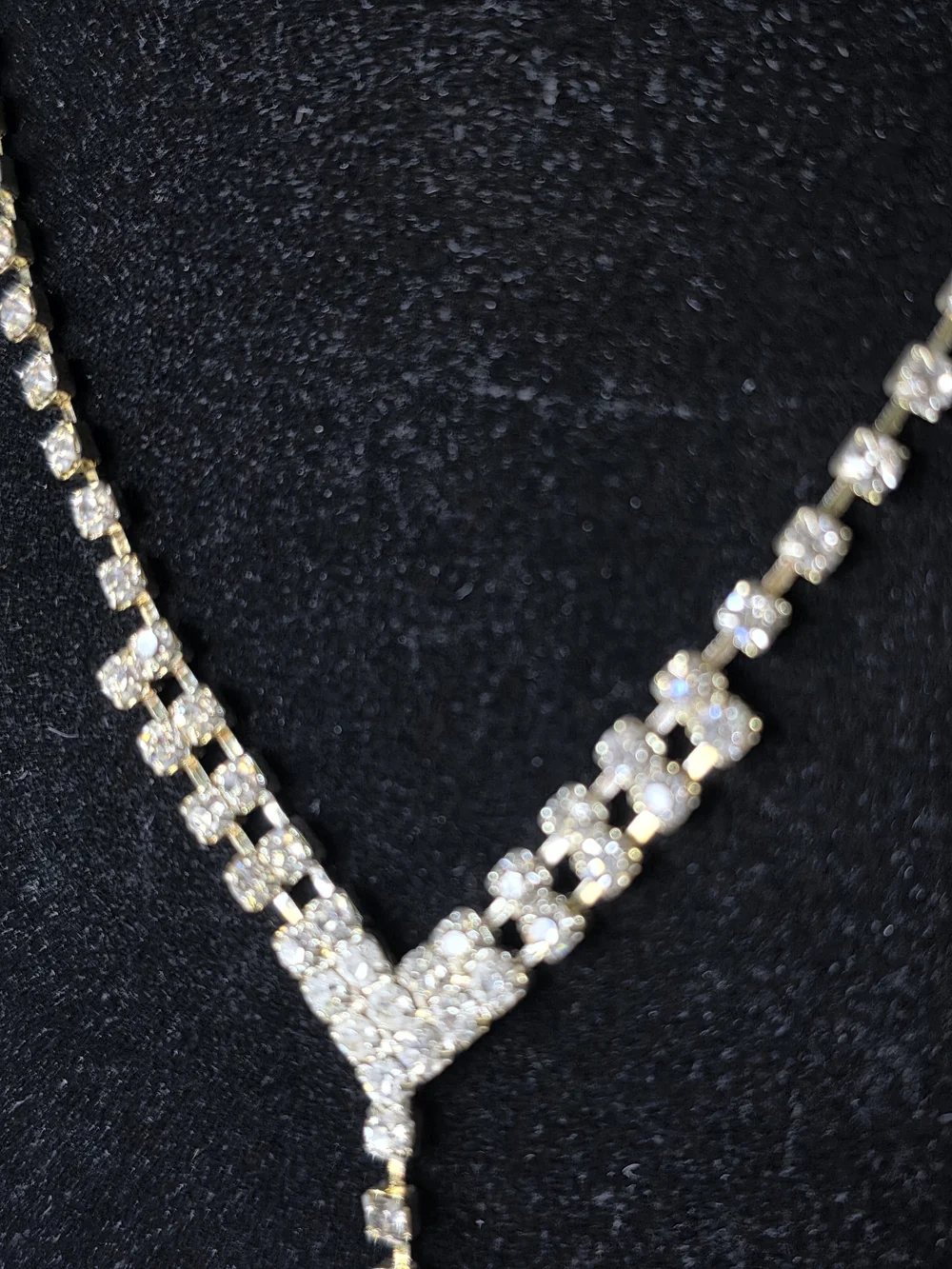 90s style Rhinestone Drop V-Front Necklace - Silver Tone gradual size bling